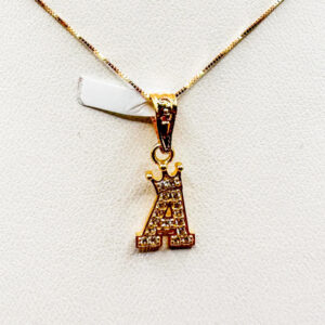 Dije Letra A con Corona de Oro 18K
